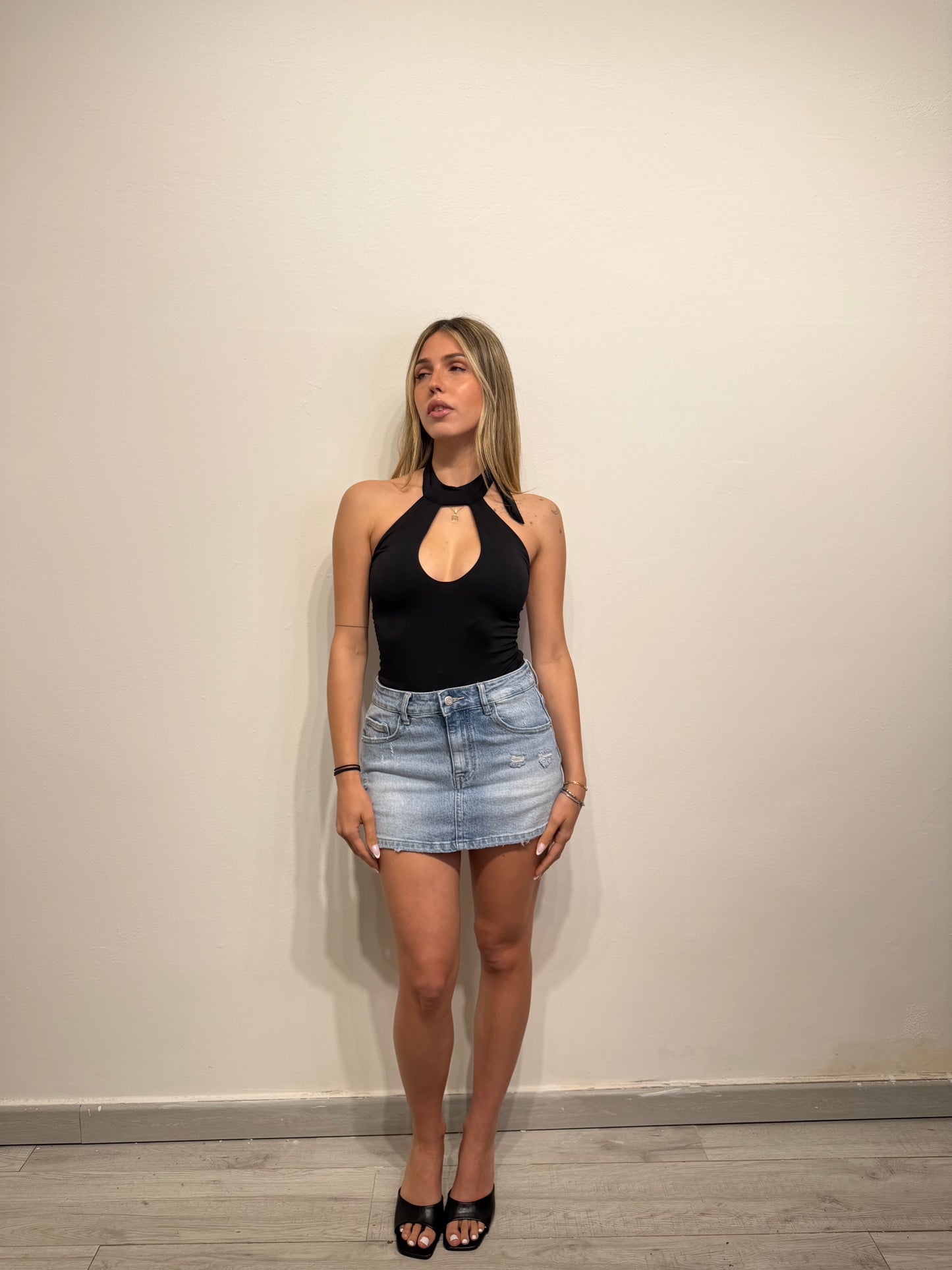 BODY LOLA